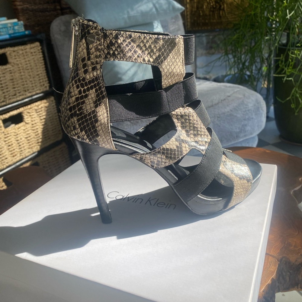 Calvin Klein heels - Picture 2 of 6